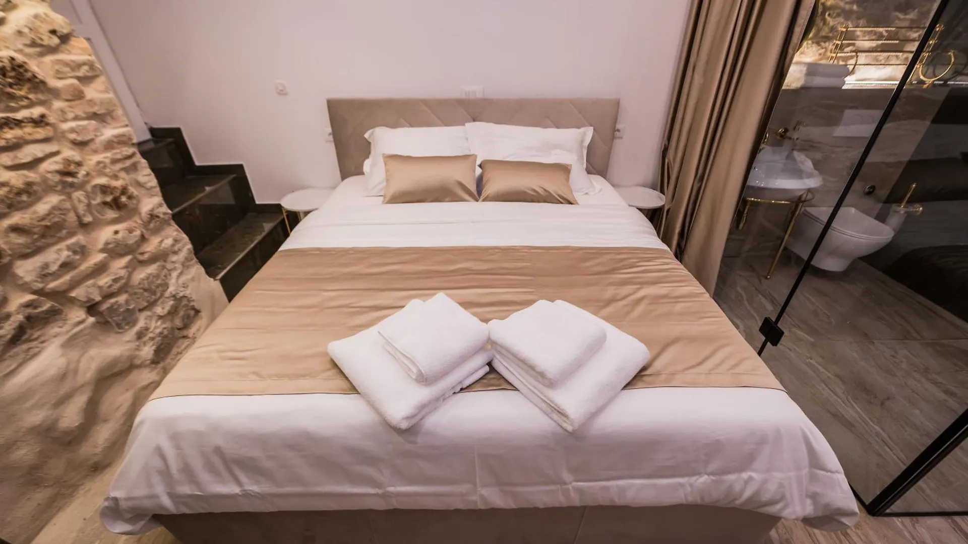 Emperor'S Residence Luxury Room - Unique Unesco Site Split Hırvatistan